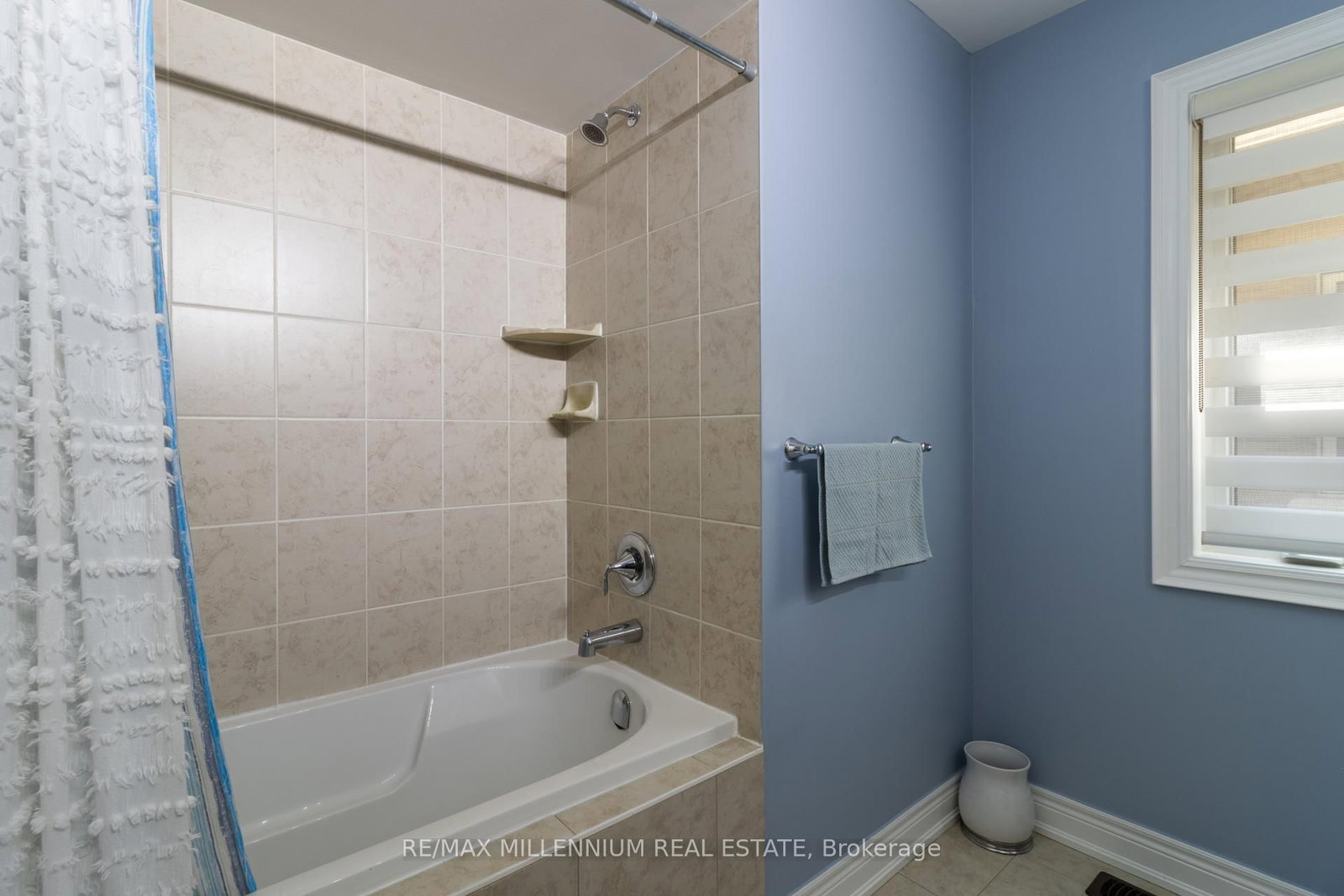 Detached House for sale at 6 Trentonian Street, Brampton, Ontario, L6R 3W2 - Sandringham-Wellington North - MLS: W12998528