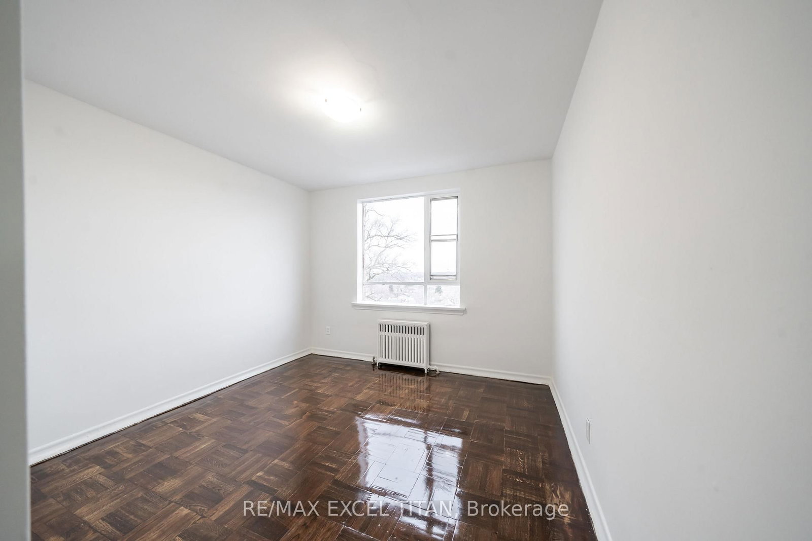 2515 Eglinton Avenue W, Unit 302 - Photo 2