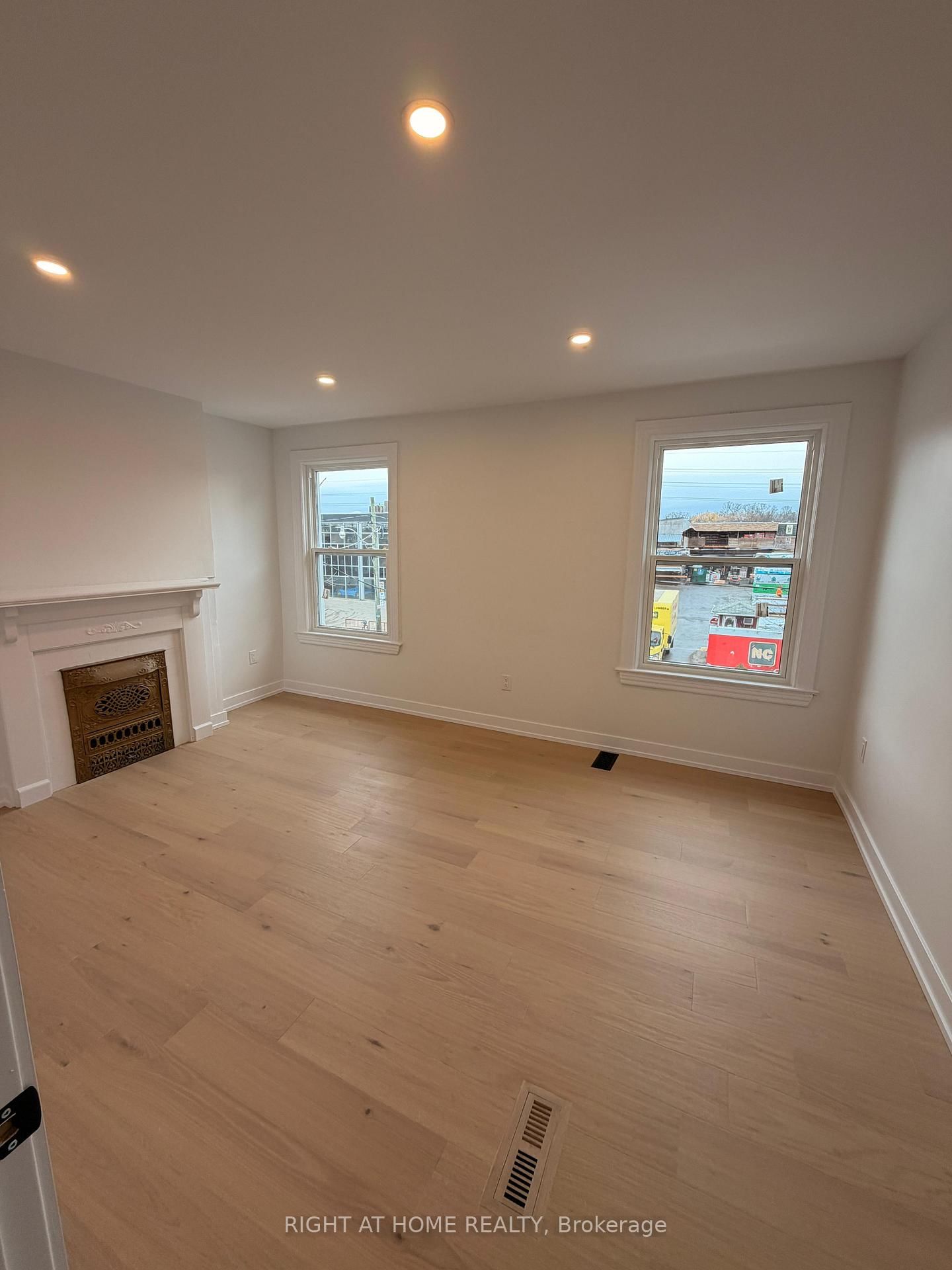 751 Dupont Street, Unit 2 - Photo 3