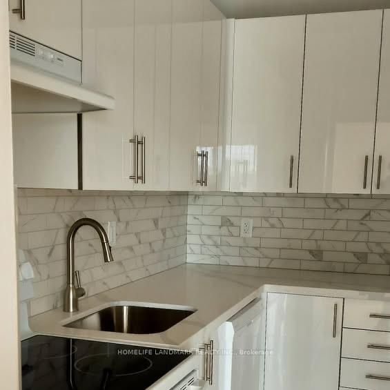 65 North Service Road, Unit 503 - Photo 2