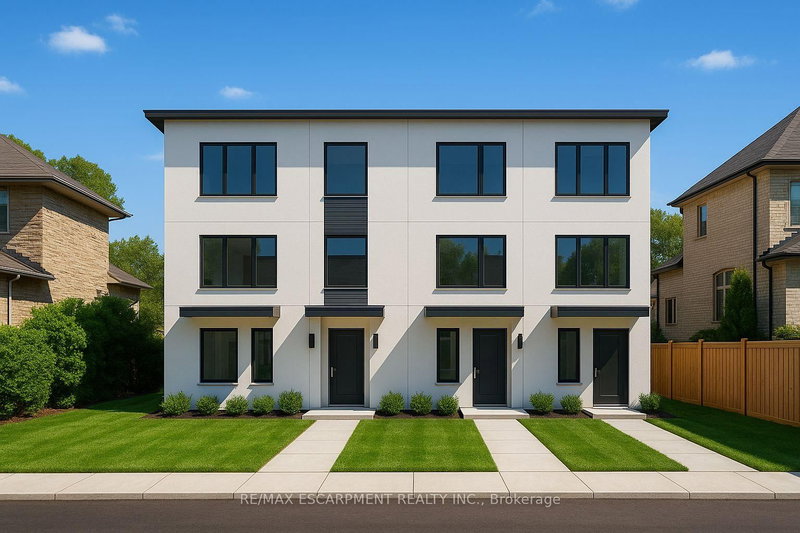 75 Troy St, Mississauga, L5G 1S6 | Image 3