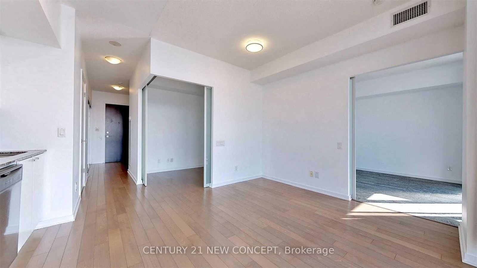 105 The Queensway Avenue, Unit 2505 - Photo 5