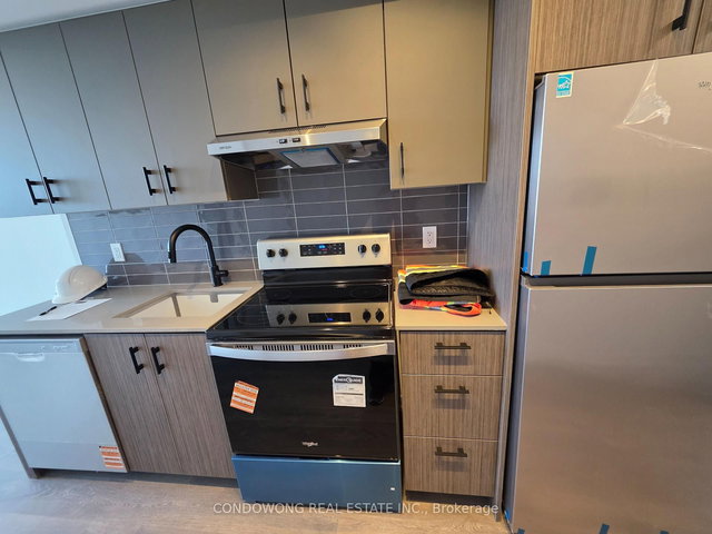 335 - 4878 Powers Common