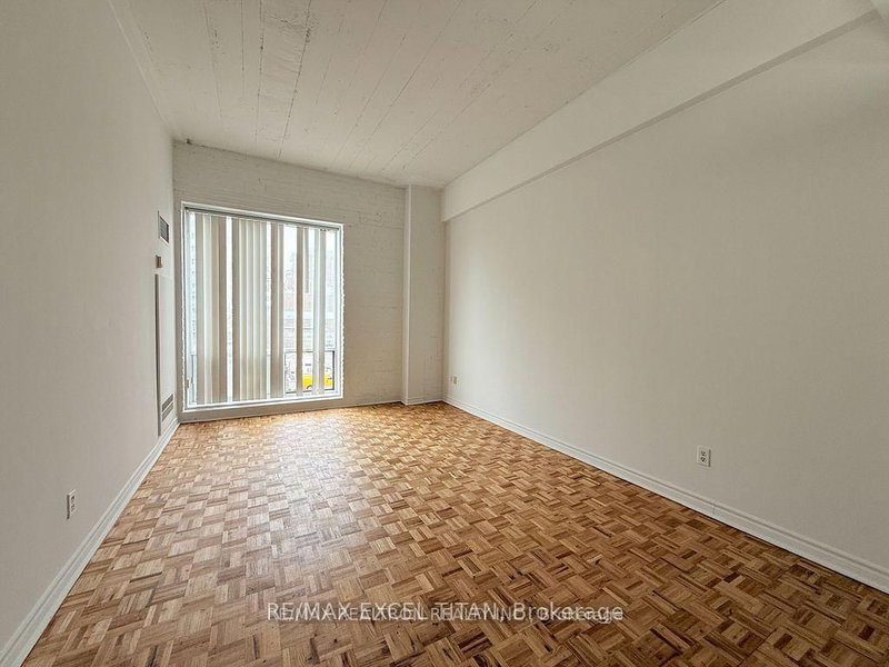 home for lease on 404-1401 Dupont Street