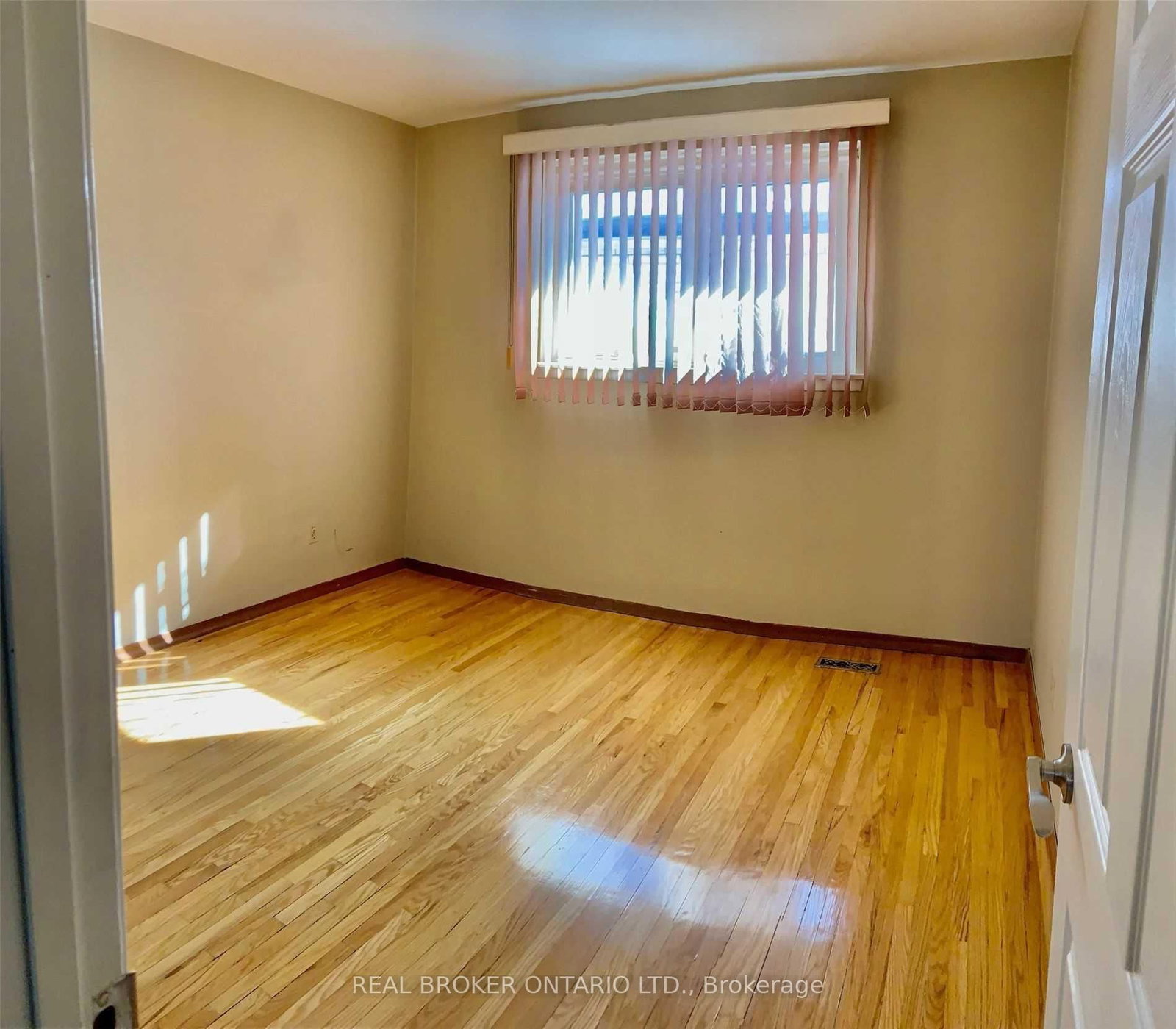 3364 Cedar Creek Drive - Photo 10