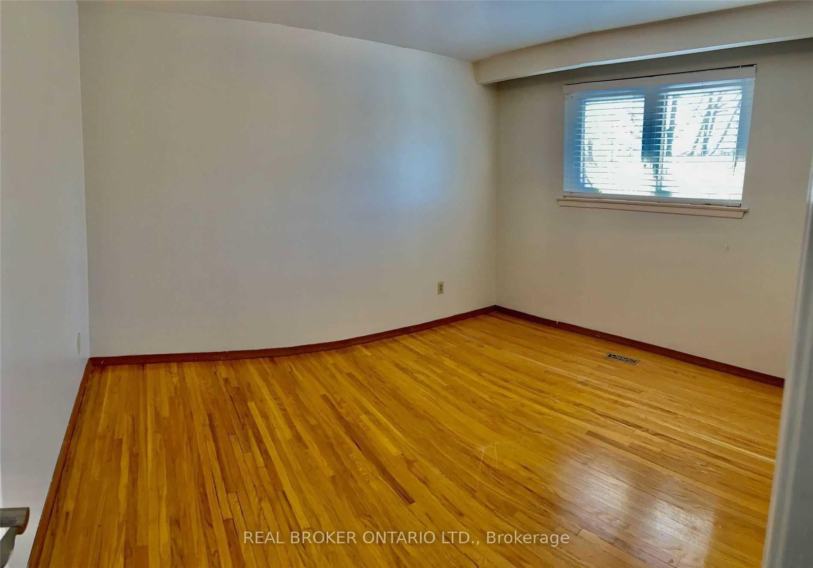 3364 Cedar Creek Drive - Photo 9