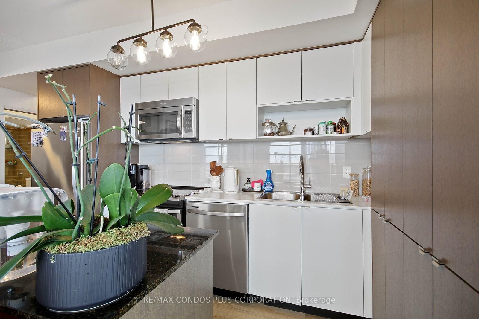 9 Valhalla Inn Road, Unit 1802 - Photo 8