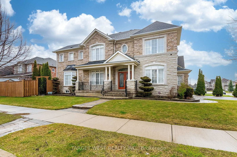 9 Olivia Marie Rd, Brampton, L6Y 0M5 | Image 2