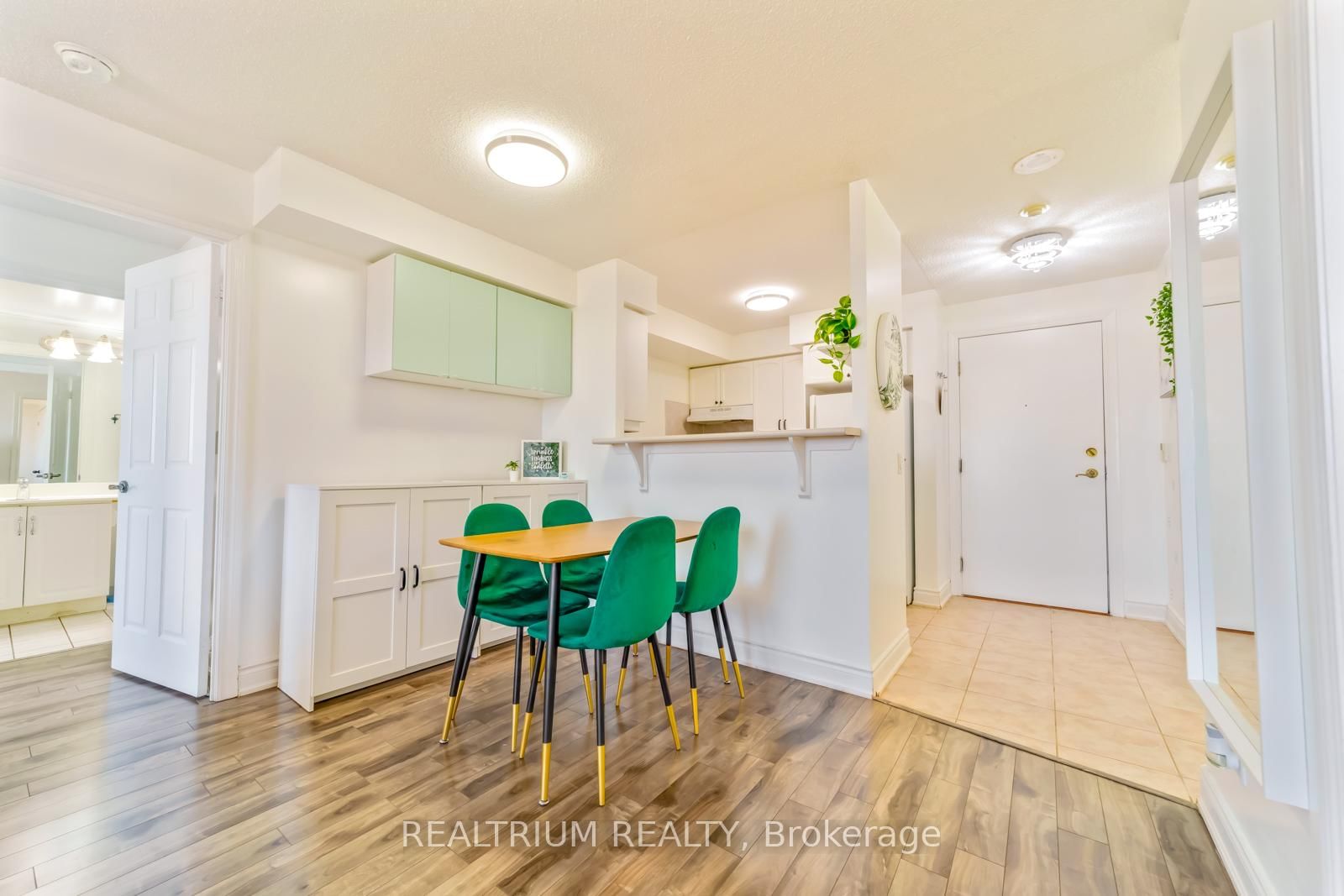 710 Humberwood Boulevard, Unit 811 - Photo 13