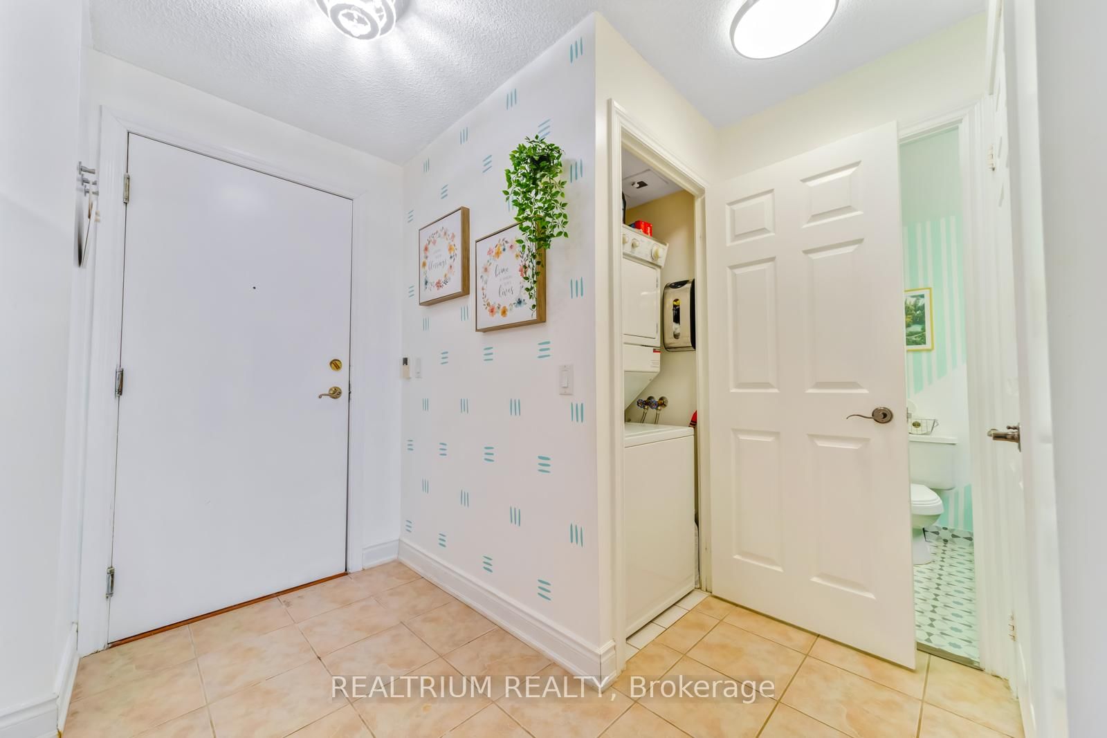 710 Humberwood Boulevard, Unit 811 - Photo 15