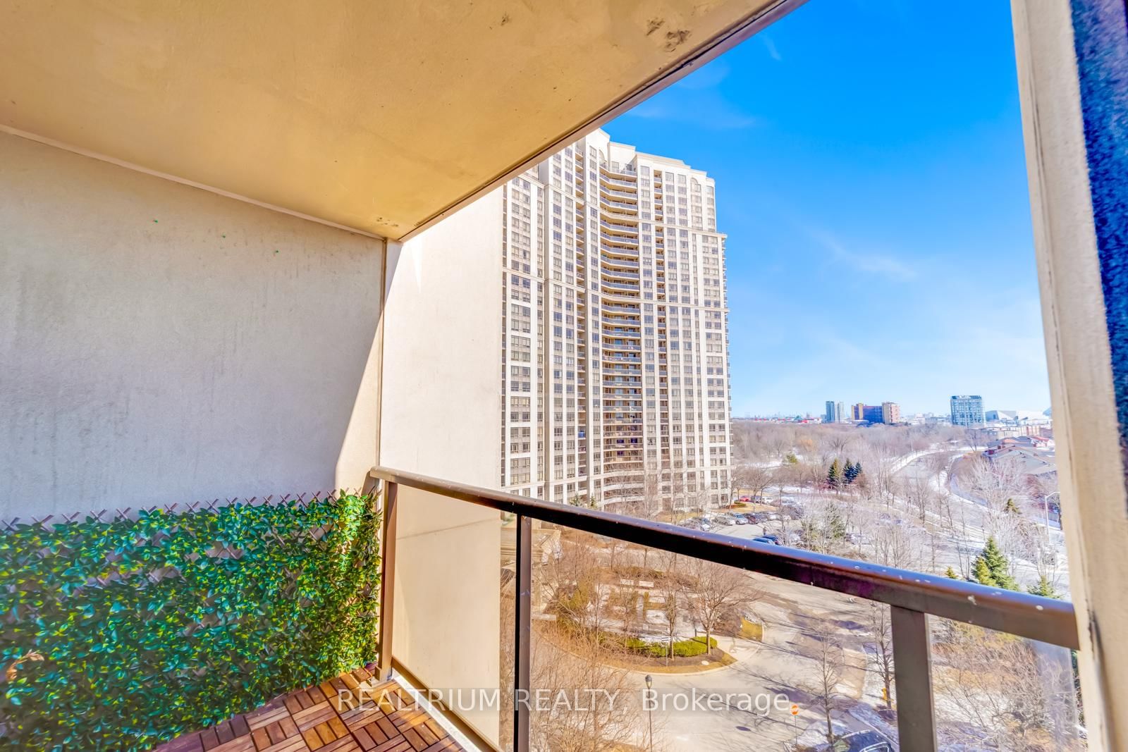 710 Humberwood Boulevard, Unit 811 - Photo 25