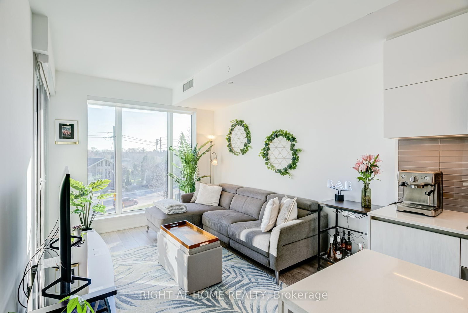 21 Park Street E, Unit 506 - Photo 19