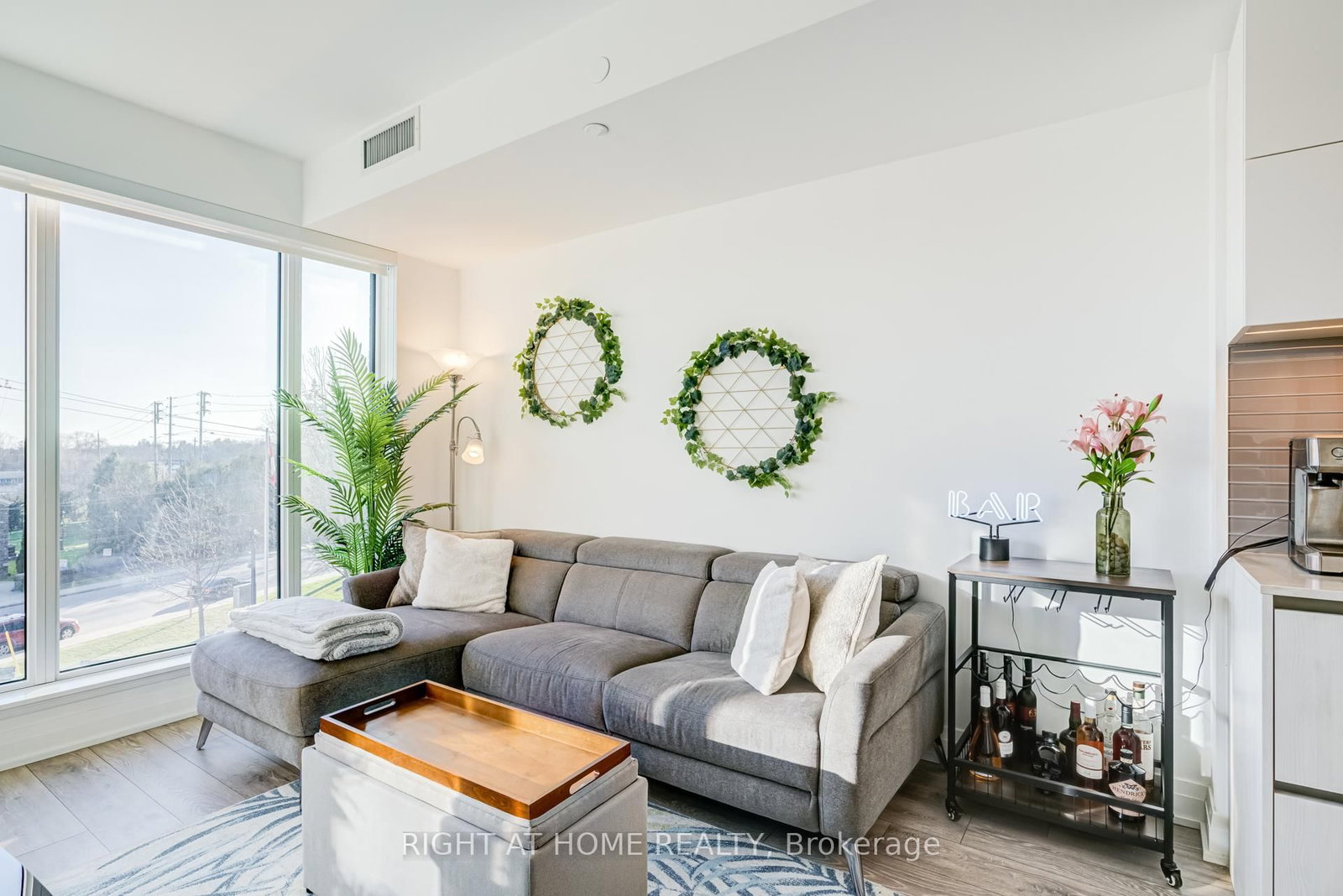 21 Park Street E, Unit 506 - Photo 25