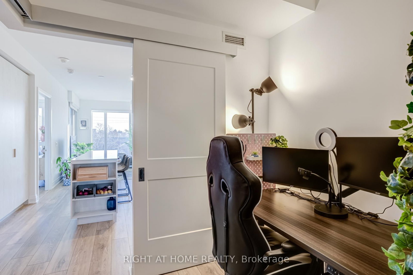 21 Park Street E, Unit 506 - Photo 39