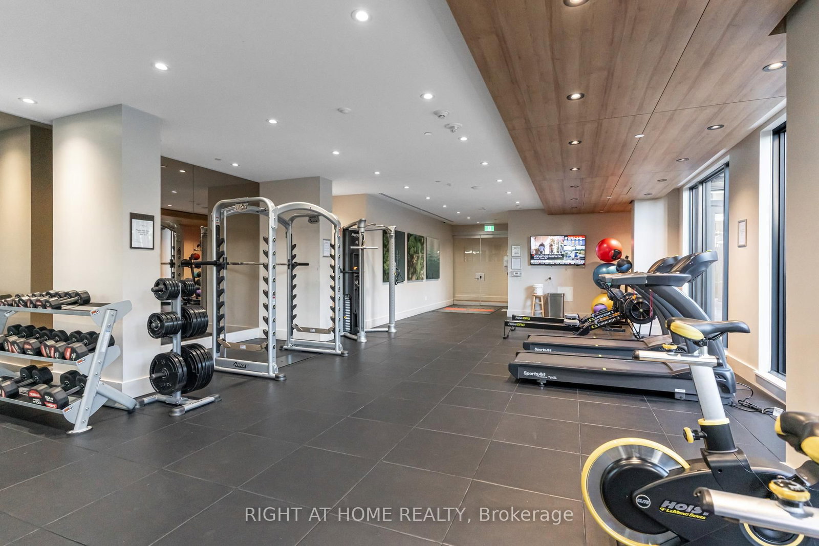 21 Park Street E, Unit 506 - Photo 44