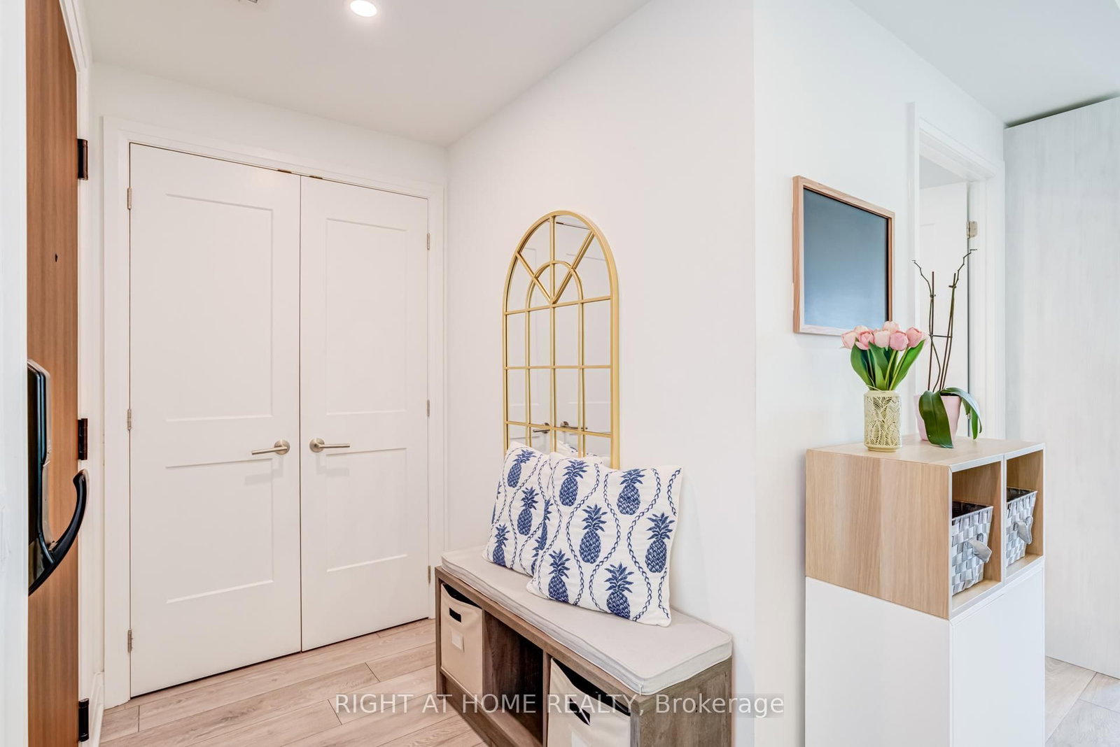 21 Park Street E, Unit 506 - Photo 7
