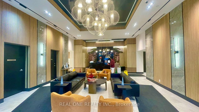 809 - 2220 Lakeshore Boulevard