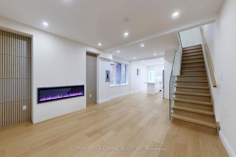 109 Fermanagh Ave, Toronto, M6R 1M1 | Image 2