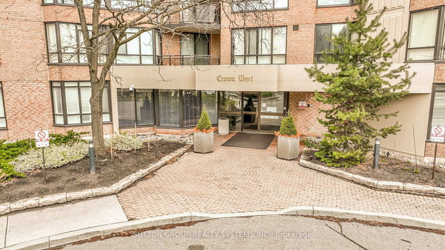 #802 - 20 Cherrytree Drive