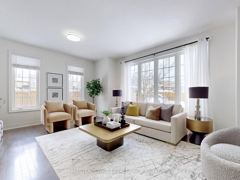 103 Higginbotham Cres, Milton, L9T 8A4 | Image 3