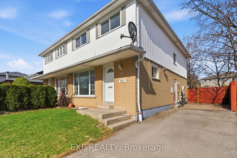 2637 Altadena Crt, Mississauga, L5K 1G1 | Image 2