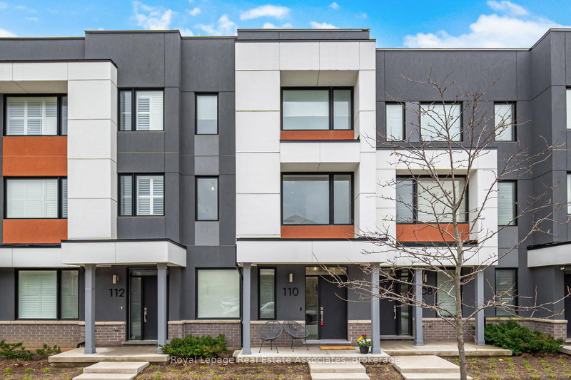 110 Huguenot Rd, Oakville, Ontario