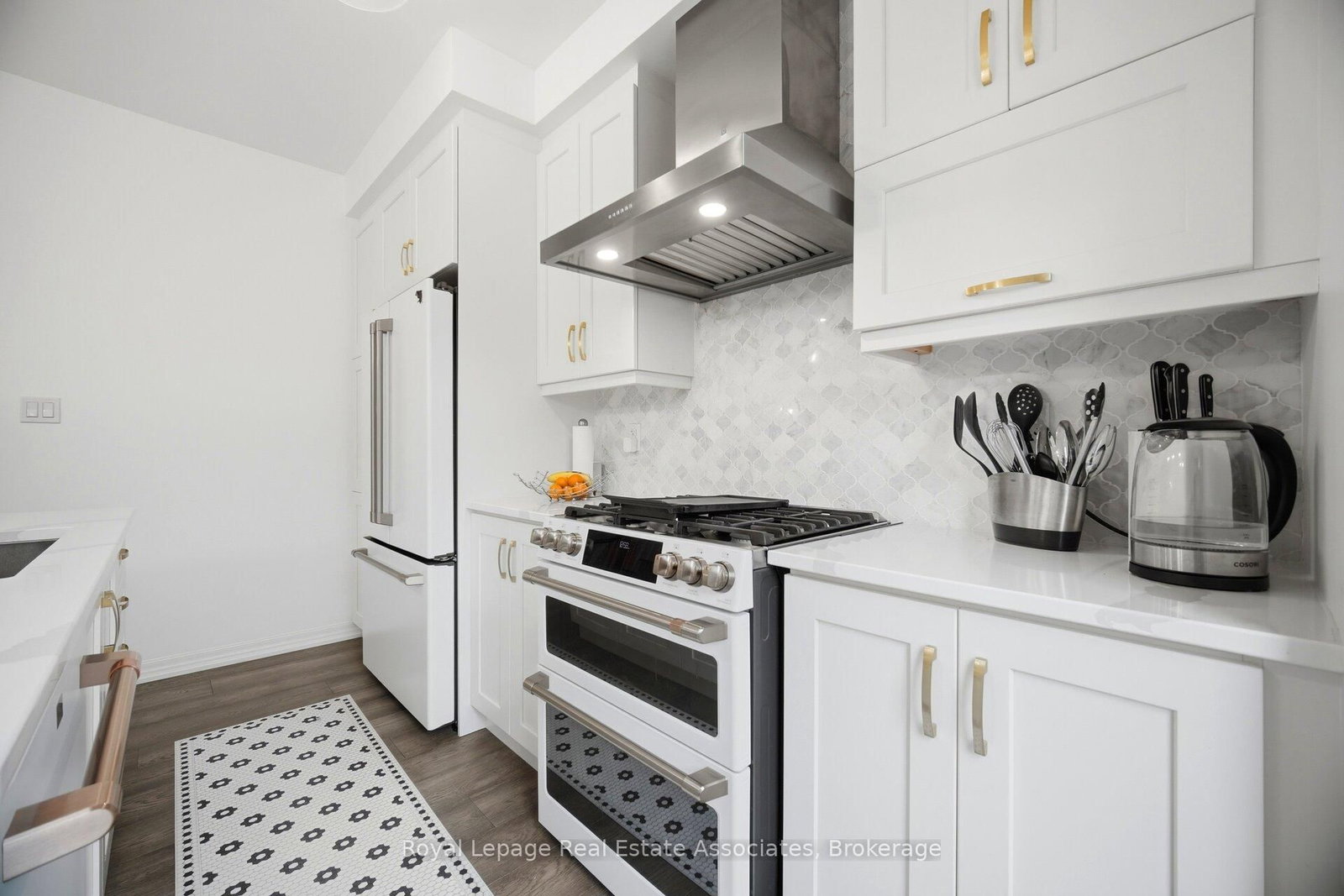 110 Huguenot Road - Photo 14