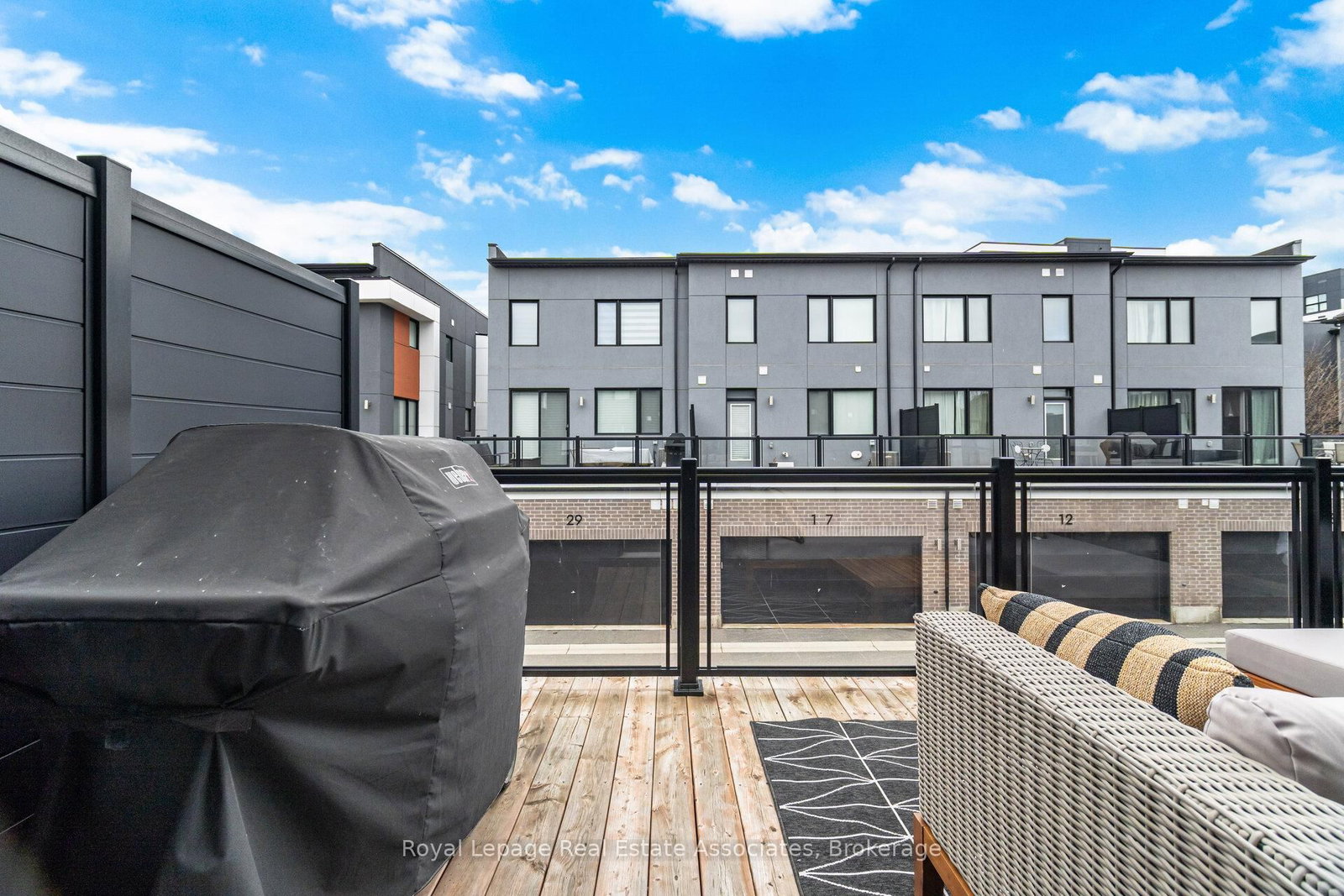 110 Huguenot Road - Photo 16