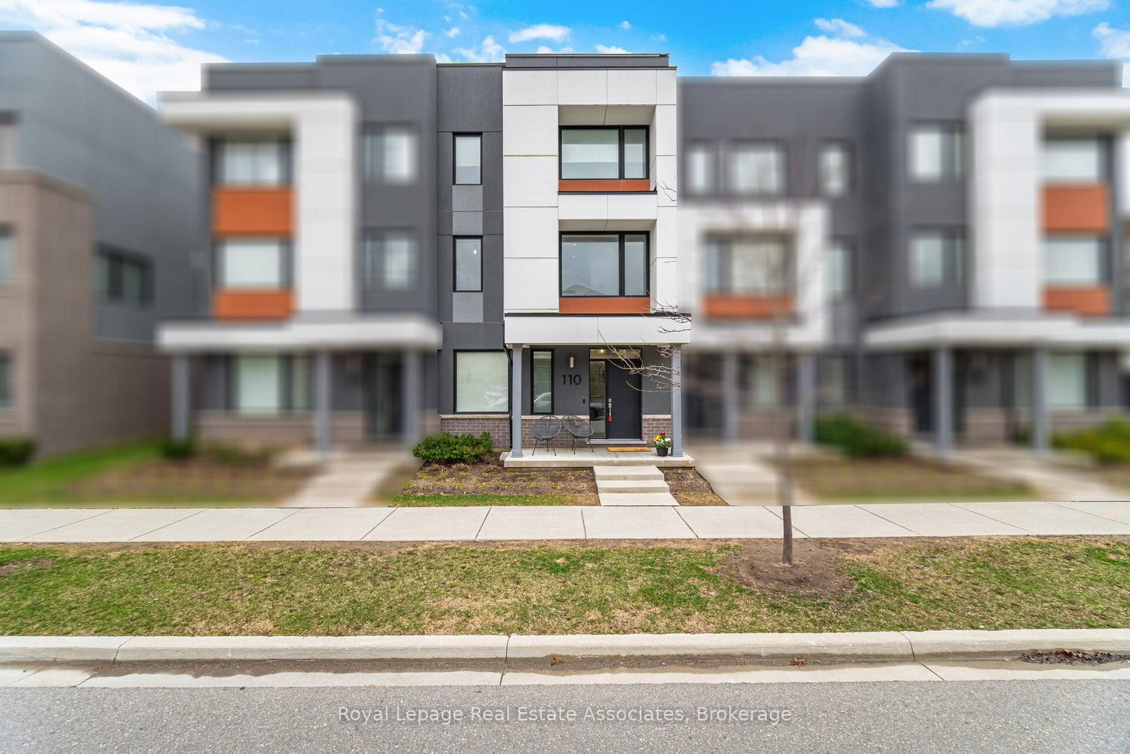 110 Huguenot Road - Photo 2