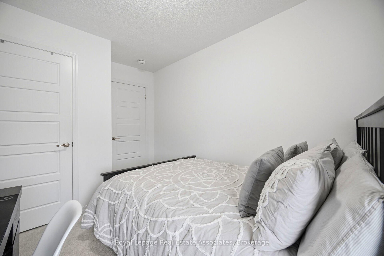 110 Huguenot Road - Photo 40