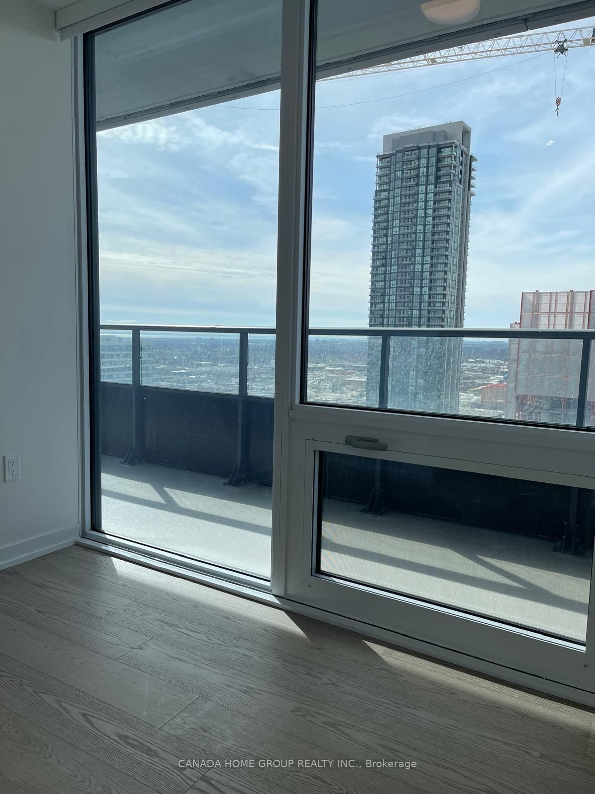 448 Burnhamthorpe Road W, Unit 2411 - Photo 16