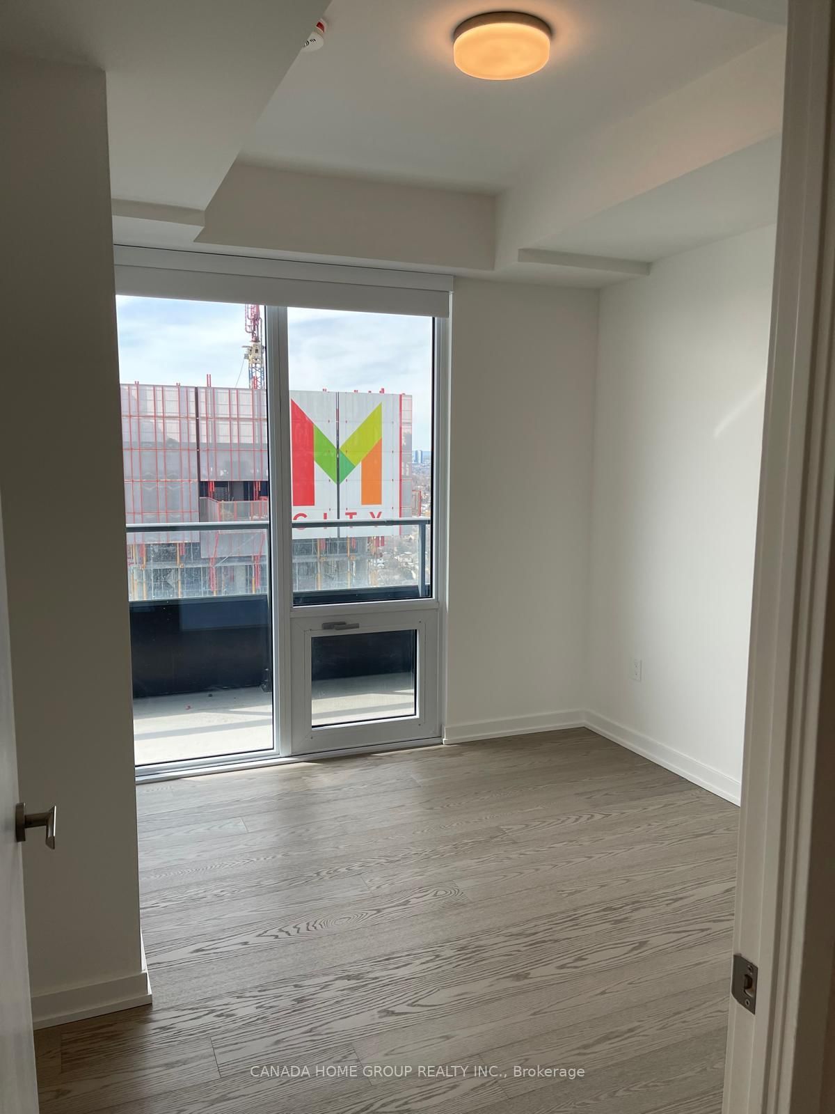 448 Burnhamthorpe Road W, Unit 2411 - Photo 9