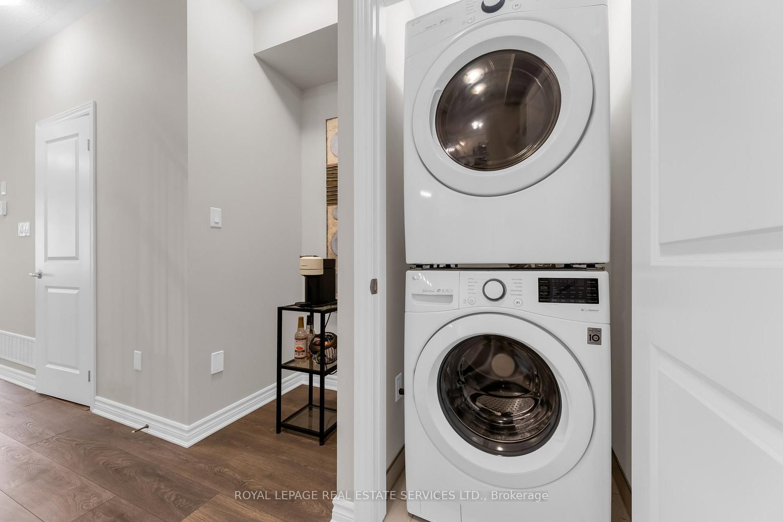 Townhouse for sale at 1238 Restivo Lane, Milton, Ontario, L9T 2X5 - Ford - MLS: W12999814