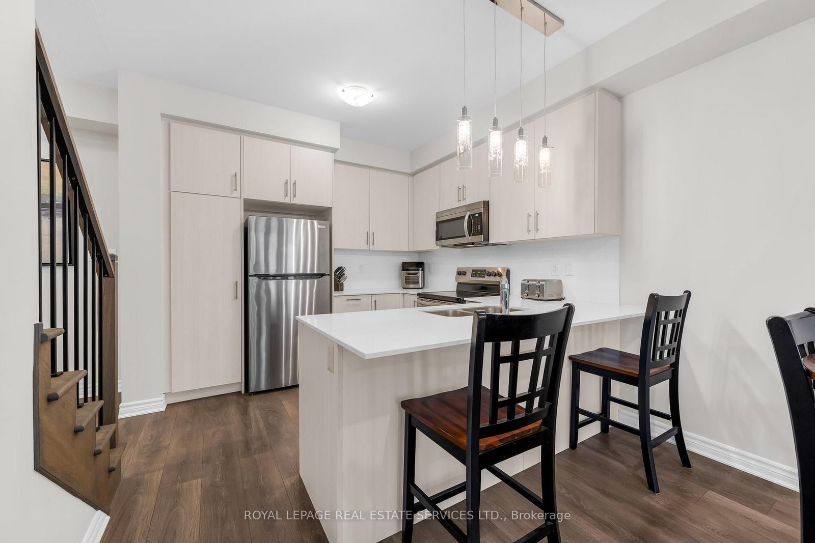 Townhouse for sale at 1238 Restivo Lane, Milton, Ontario, L9T 2X5 - Ford - MLS: W12999814