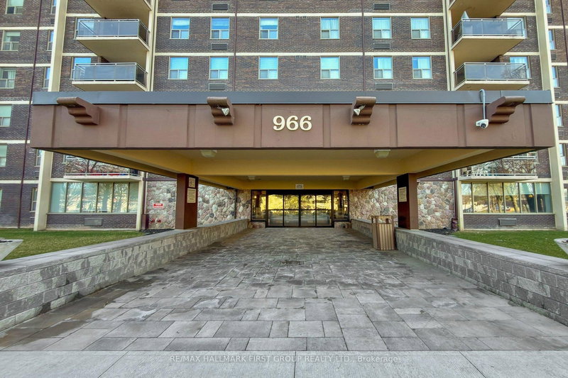 609 - 966 Inverhouse Dr, Mississauga, L5J 4B6 | Image 2
