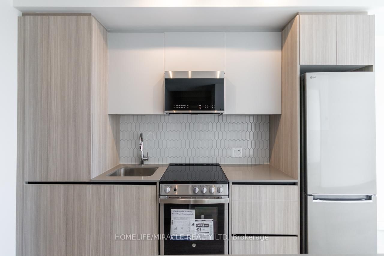 10 All Nations Drive, Unit 607 - Photo 8