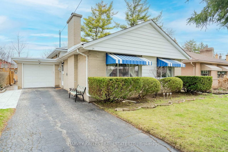 21 Barford Rd, Toronto, M9W 4H3 | Image 2
