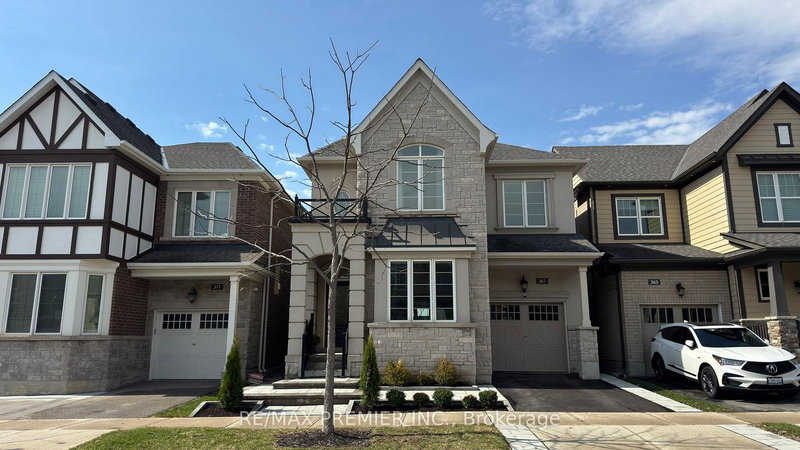 367 Begonia Gdns, Oakville, L6M 1L7 | Image 3