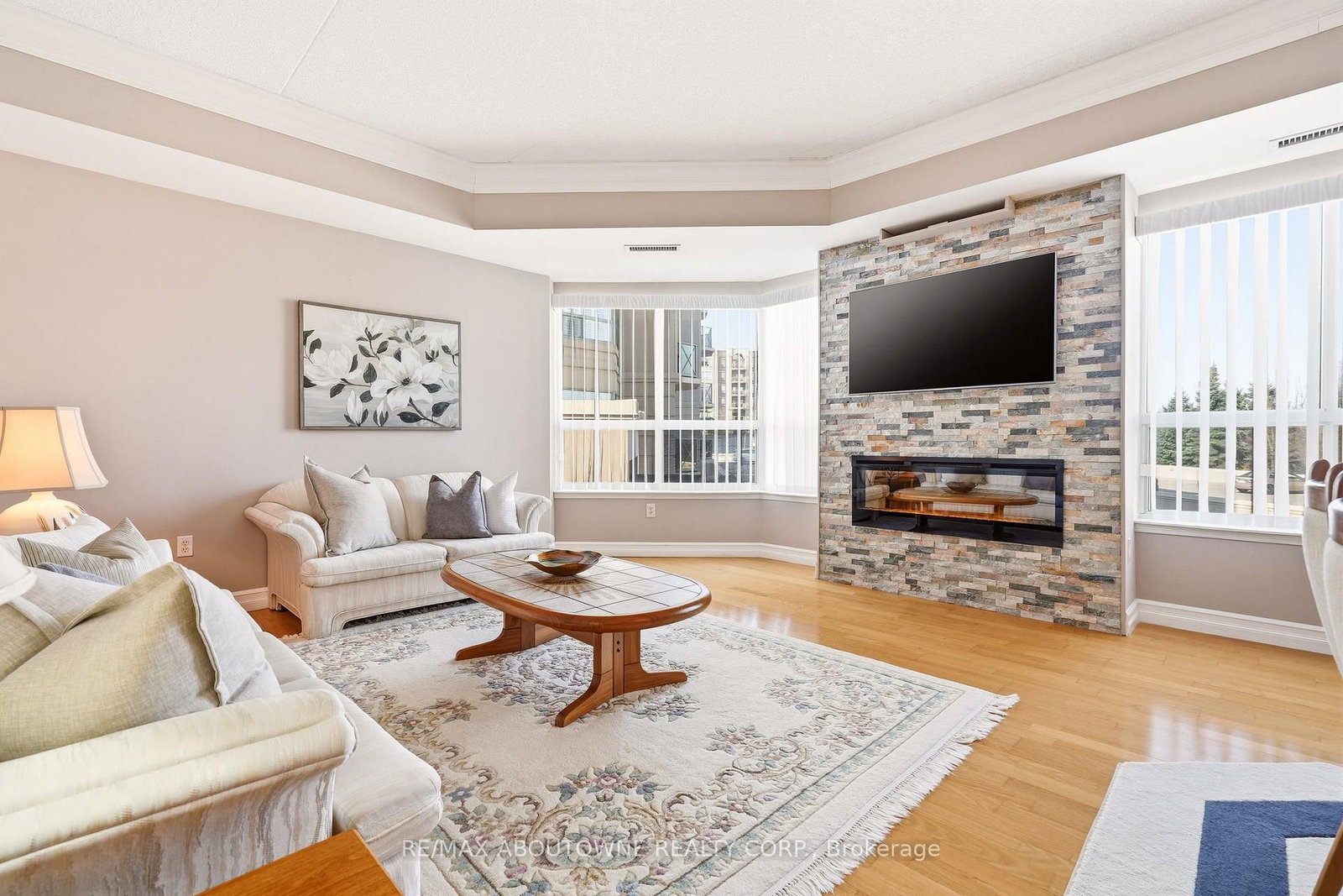 2085 Amherst Heights, Unit 209 - Photo 15