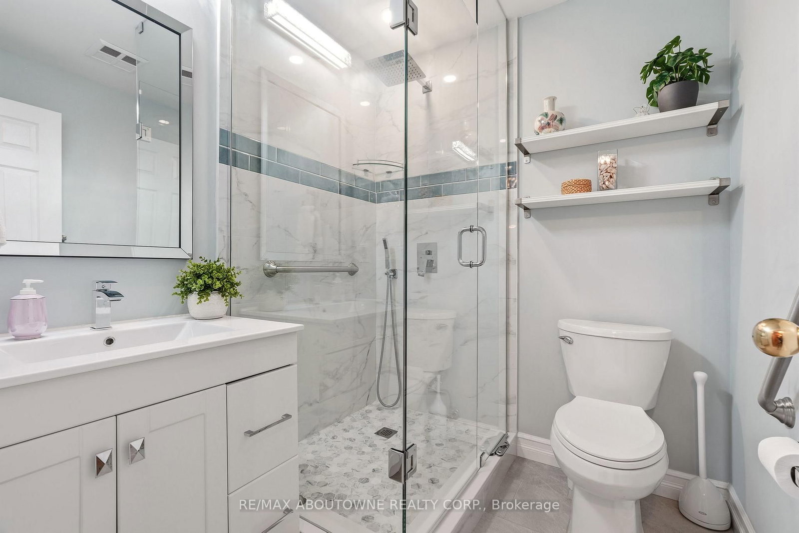 2085 Amherst Heights, Unit 209 - Photo 8