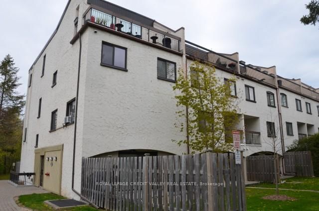 home for lease on 148-1066 Falgarwood Drive