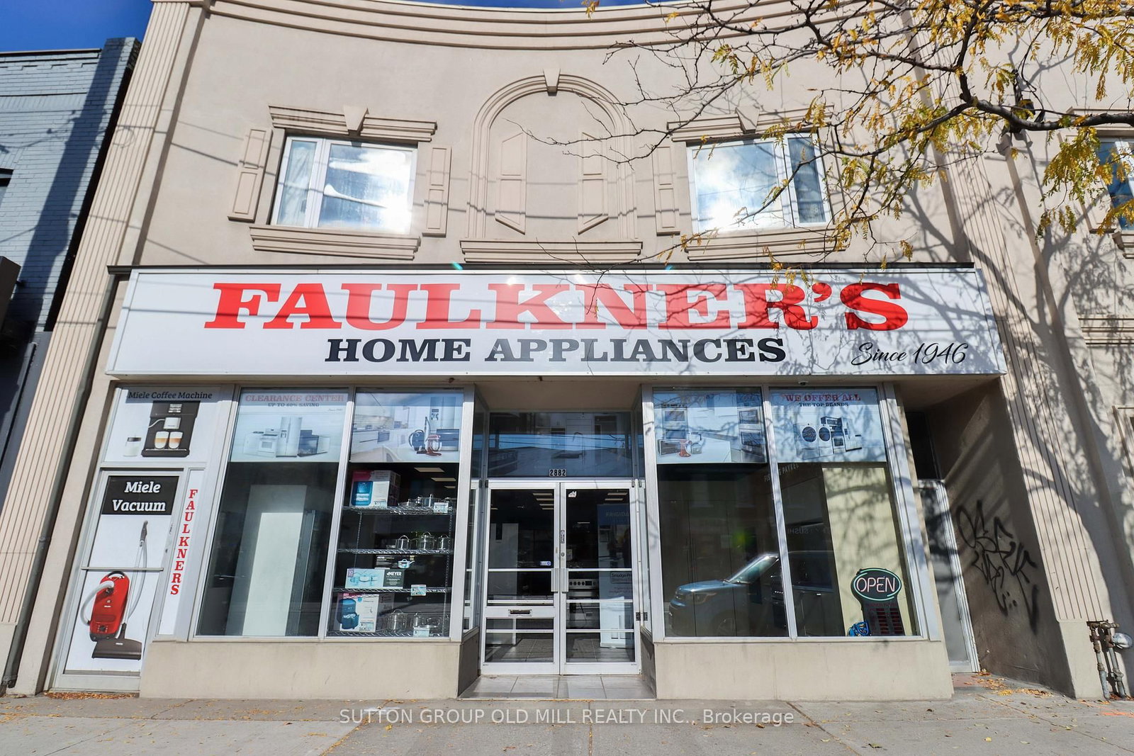 2882 Lake Shore Boulevard W - Photo 2