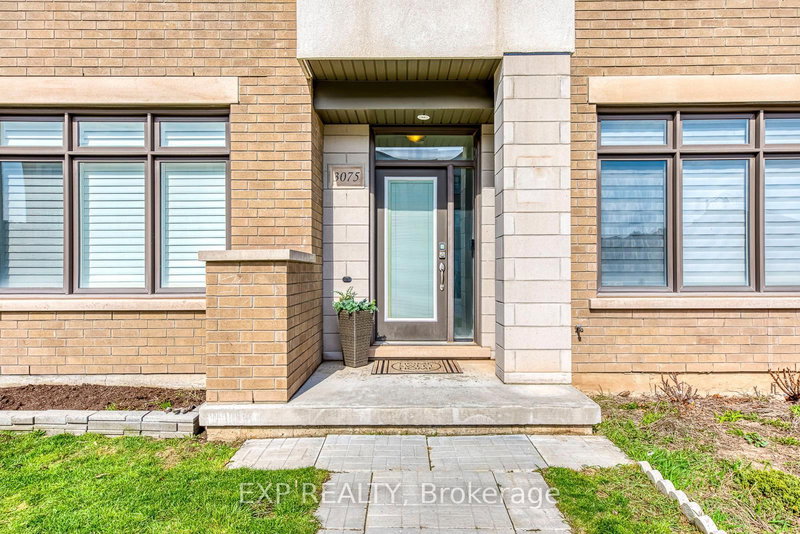 3075 Ernest Appelbe Blvd, Oakville, L6H 0M1 | Image 2