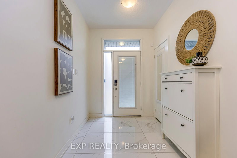 3075 Ernest Appelbe Blvd, Oakville, L6H 0M1 | Image 3