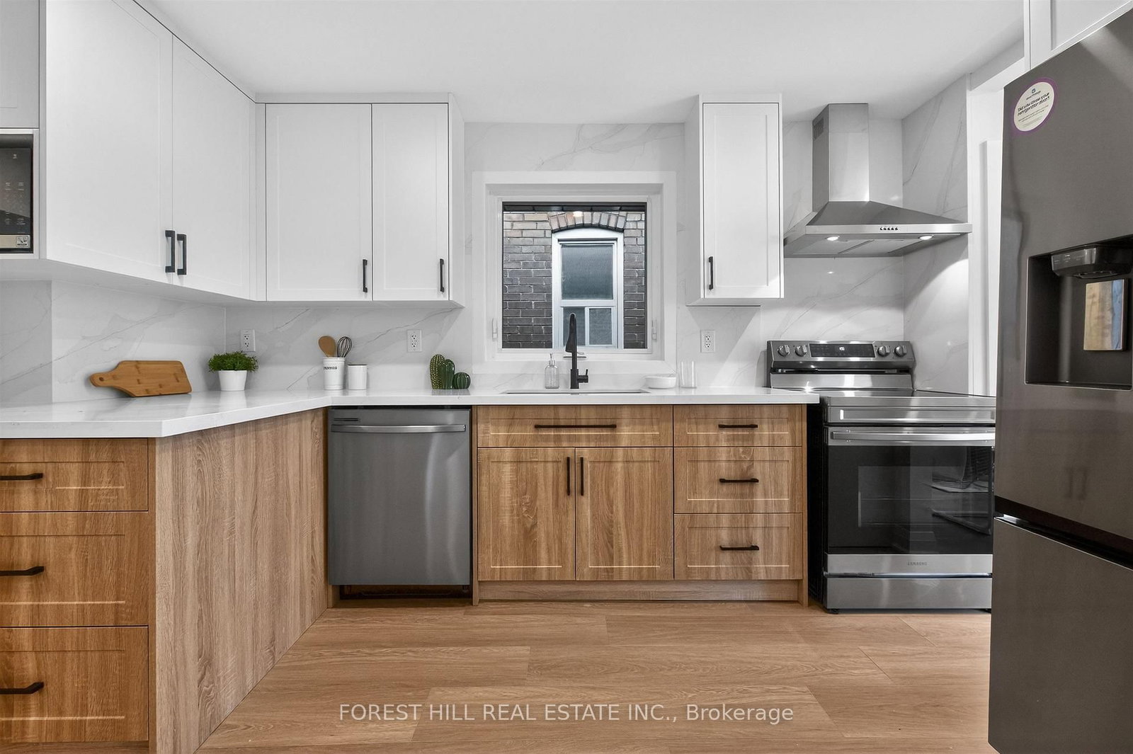 Detached House for sale at 17 Alexander Street, Toronto, Ontario, M8V 2K7 - Mimico - MLS: W13000284