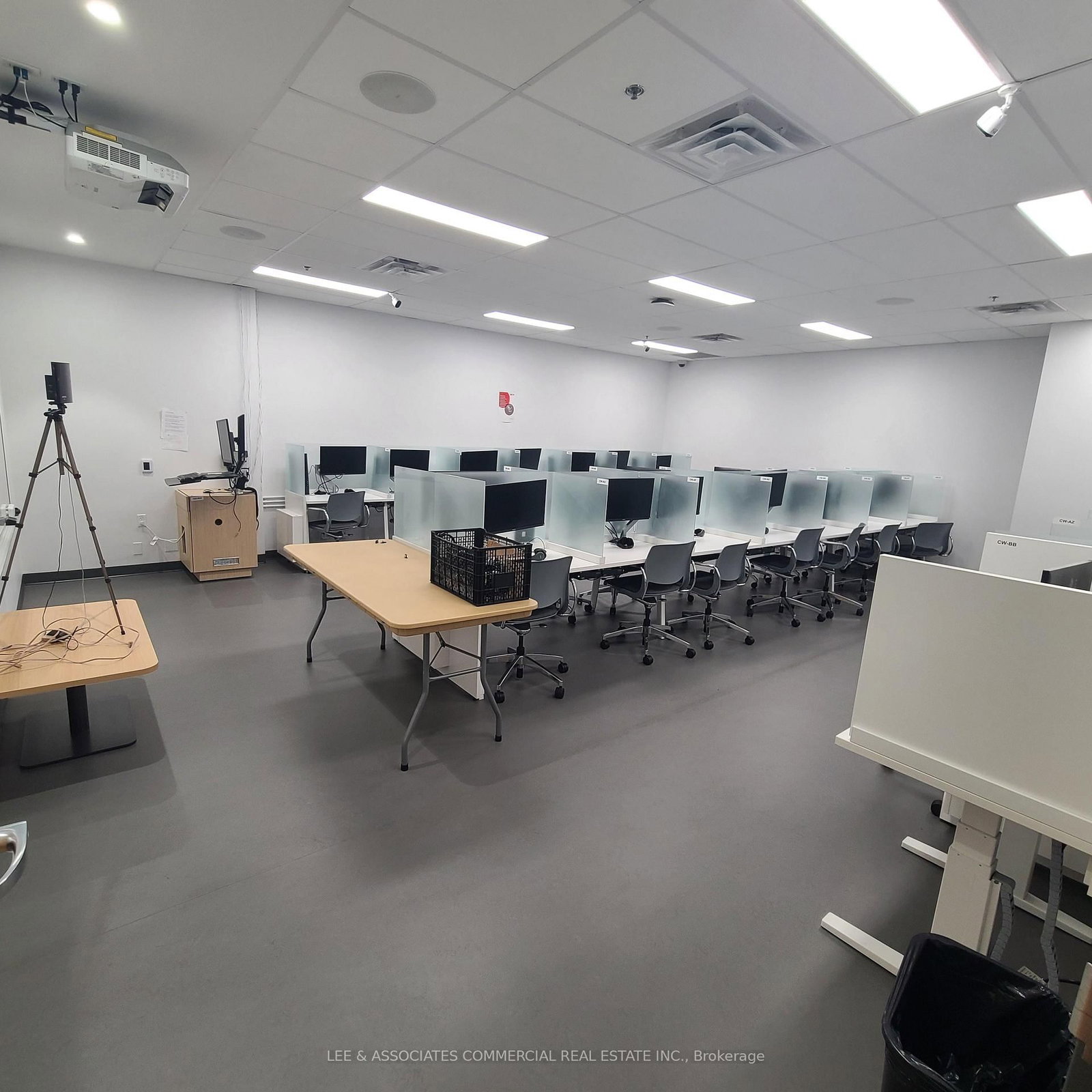 775 Main Street E, Unit 1A - Photo 11