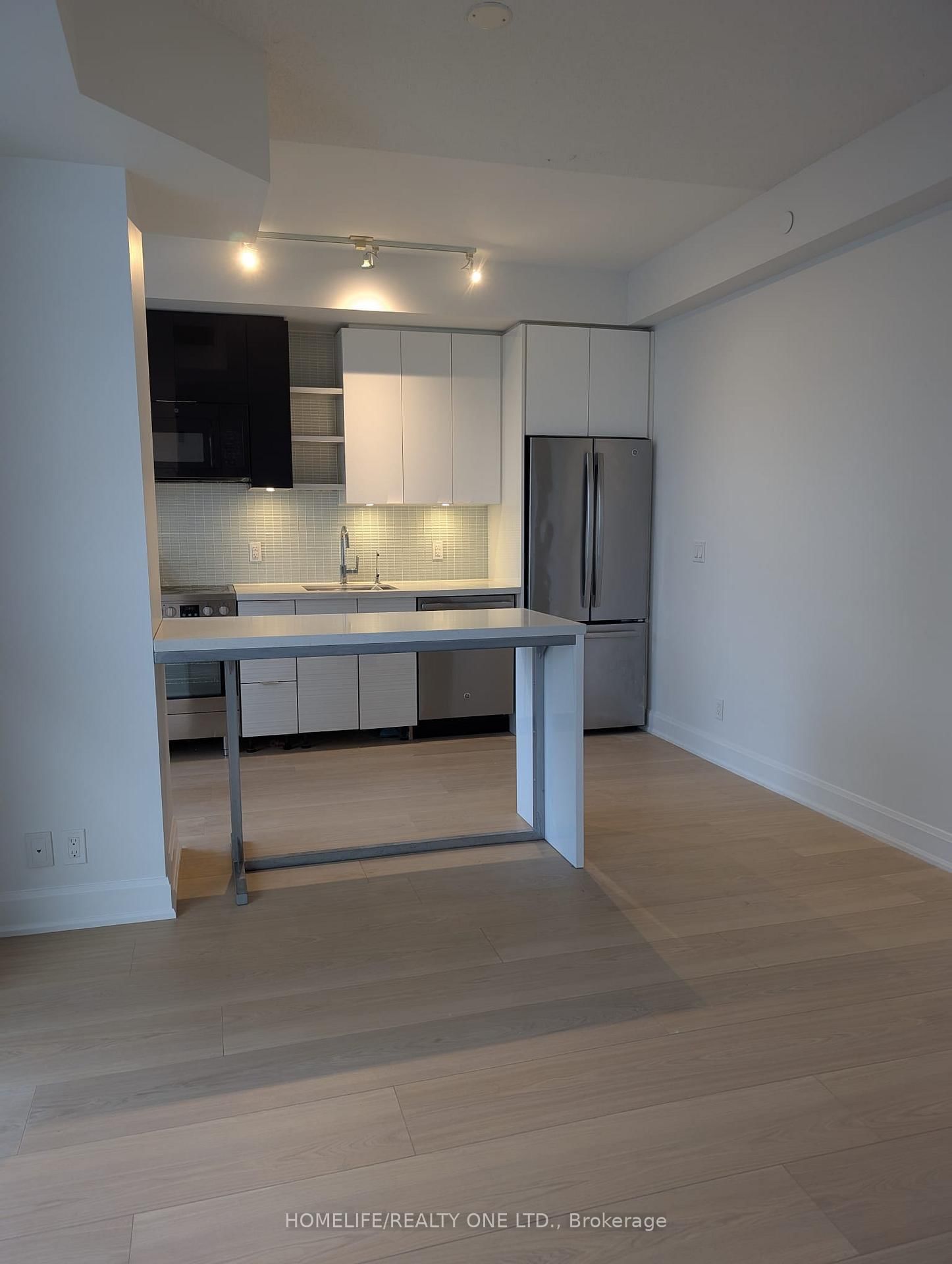 33 Shore Breeze Drive, Unit 3108 - Photo 5