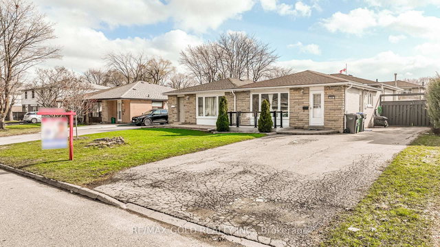 53 Davenport Crescent