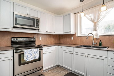 53 Davenport Brampton,ON L6T 3L5 — Photo 16
