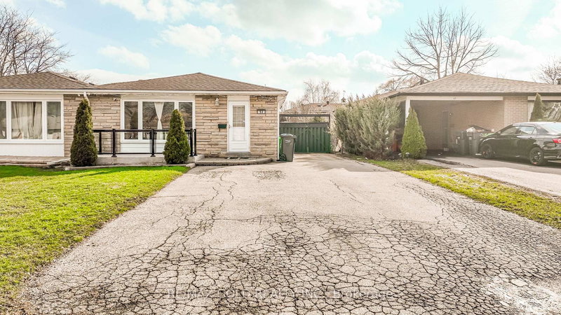 53 Davenport Cres, Brampton, L6T 3L5 | Image 3